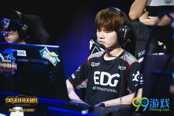 lol5周年开幕式lpl夏季赛总决赛EDG VS RNG比赛直播
