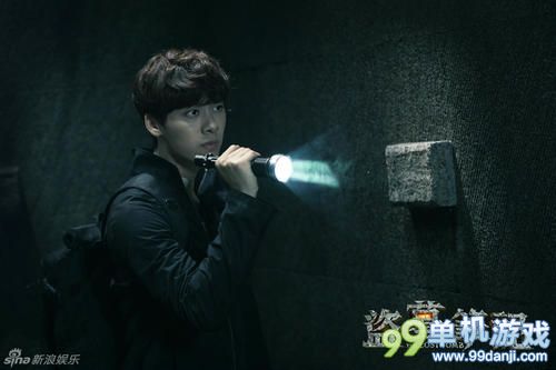 《盗墓笔记》剧透合影照：张晓晨饰演解雨臣