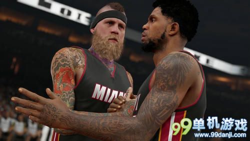 《NBA2K15》新宣传 金发美女主持加盟游戏