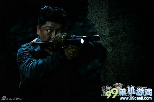 《盗墓笔记》剧透合影照：张晓晨饰演解雨臣