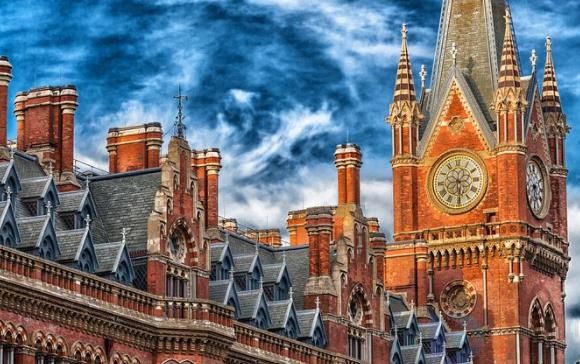 英国大本钟修复5年后将恢复运行 伦敦的声音又回来了
