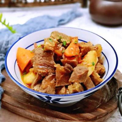 炖牛肉最忌讳放三样东西？