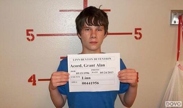 骚年欲玩COD真人版No(Russian 入戏太深被逮捕)