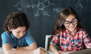 呢的组词2个字(呢的组词2个字都有哪些)