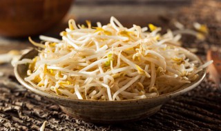 豆芽怎么炒好吃又简单(豆芽如何炒好吃又简单)