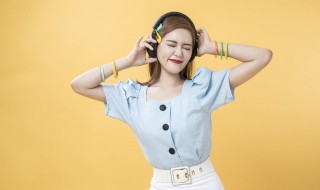 旗开得胜歌词张靓颖(歌曲旗开得胜歌词)