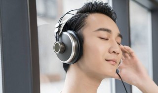 左眼皮跳跳好事要来到是什么歌(左眼皮跳跳的完整歌词)