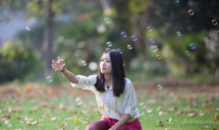 制作吹泡泡水的方法(六种自制泡泡水的做法分享)