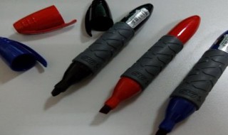 油性记号笔用什么能擦掉(油性记号笔擦掉的方法)