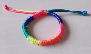 五彩绳编织方法(五彩绳手链编织步骤)