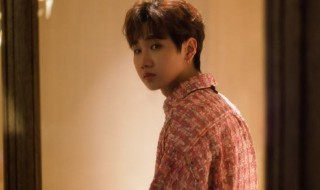 苦笑歌词汪苏泷(苦笑歌词全文汪苏泷)