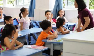 名人勤学好问的小故事(名人勤学好问的小故事列述)