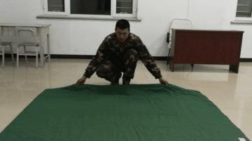 军训攻略(紧急集合如何打背包？)