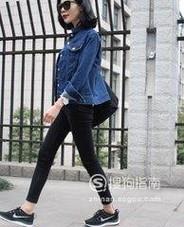 牛仔衬衫配什么裤子