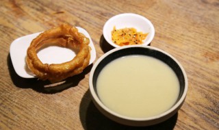 豆汁什么味道(豆汁儿到底是什么味儿)