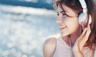 回忆总想哭歌词(歌曲回忆总想哭歌词)