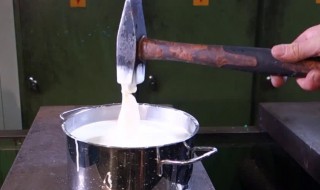 非牛顿流体制作方法用面粉(怎么用面粉做非牛顿流体)