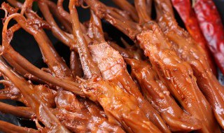 成品酱鸭怎么烧好吃(成品酱鸭如何烧好吃)