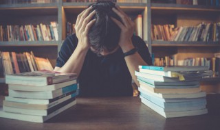 揪心是什么意思(揪心意思简单介绍)