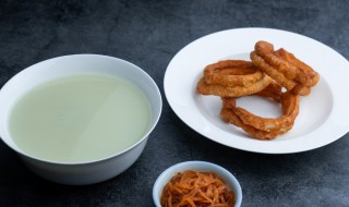 北京豆汁为什么是臭的(北京豆汁能喝吗)