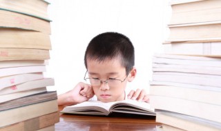 五岭逶迤腾细浪乌蒙磅礴走泥丸这句诗的意思(五岭逶迤腾细浪乌蒙磅礴走泥丸