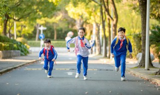 央组词(央字怎么组词)