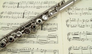 英雄赞歌歌词完整版(英雄赞歌歌曲简介)