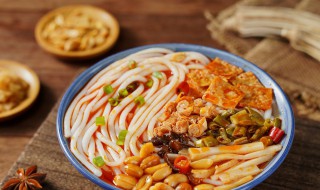螺蛳粉好吃吗(螺蛳粉为什么会发臭)