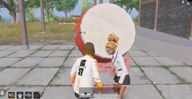 《和平精英》九黎苗戏楼位置一览